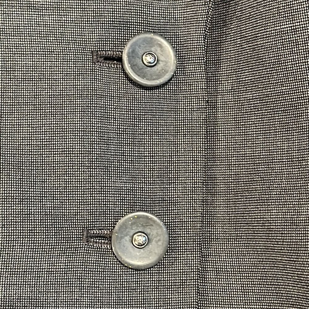 Isabel & Nina suit- jacket + skirt. Size 6/runs big. Polyester rayon wool. Lined - Picture 8 of 9
